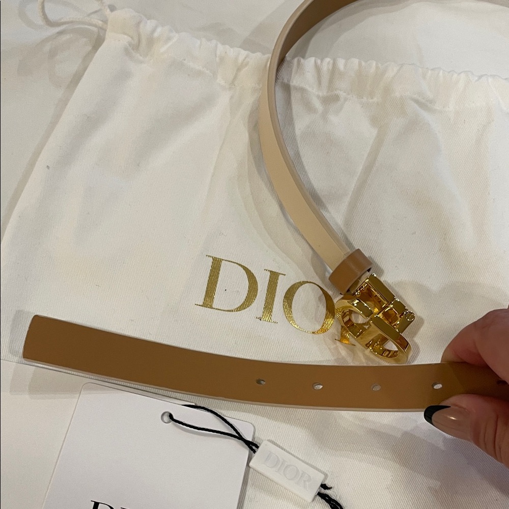 Dior 30 Montaigne Reversible Belt - Picture 7 of 8